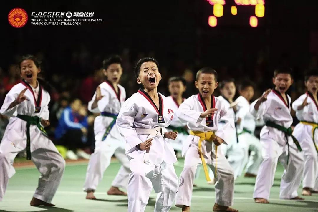 野球篮球活动规则_篮球规则野球场_打篮球野球是什么意思