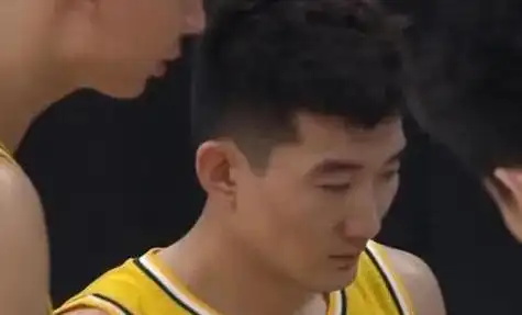 篮球规则违律_违律篮球规则是什么_篮球规则违例大全视频