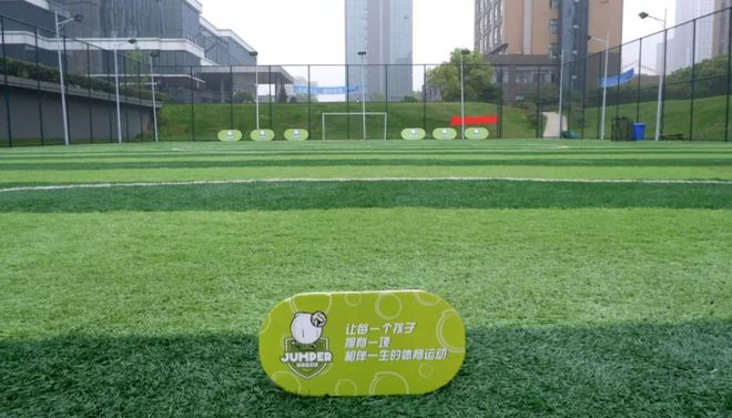篮球实用技巧教学_篮球技巧班_篮球技巧教学视频教程