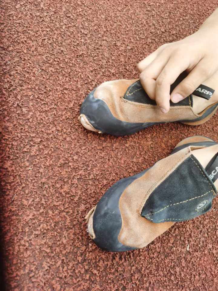 足球冠军2021_下沙杯足球冠军名单_足球杯谁是冠军