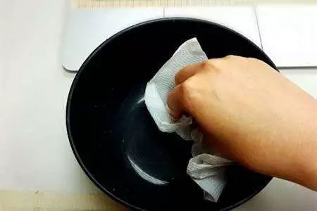 苍蝇怎样才能驱赶走_驱苍蝇生活小窍门_苍蝇怎么驱
