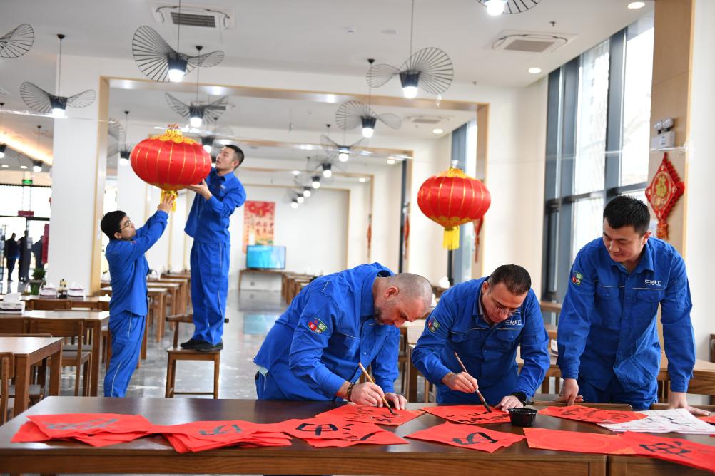 足球二打二规则_足球规则打印图片_足球规则玩法