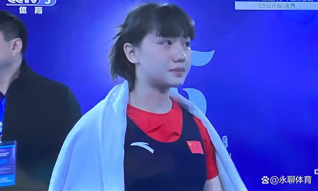举重冠军军神_晶哥举重冠军是哪一年_举重冠军晶哥
