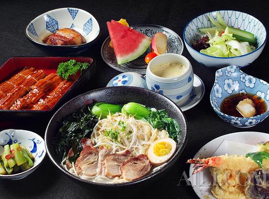 套装餐具图片_营养餐减肥套装图片_套餐饭菜品图片